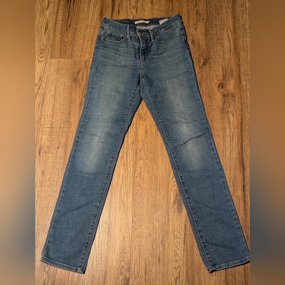 Levis Blue Denim Jeans Women's Size 28 312 Shaping Slim